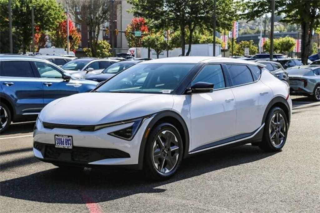 New 2025 Kia EV6 Light SUV