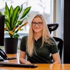 Staff member Sofiya Stavkova from ID_f7ae4f