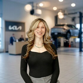 Staff member Lin Pickard from ID_f7ae4f