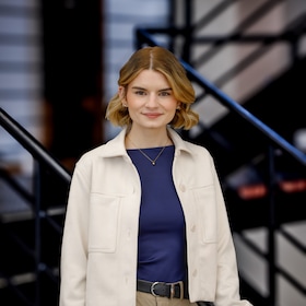 Staff member Eva Emerson from ID_f7ae4f