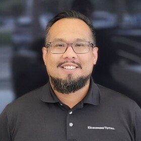 Staff member Homer Sereno from ID_d5f749