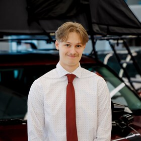 Staff member Caiden Summers from ID_11a140