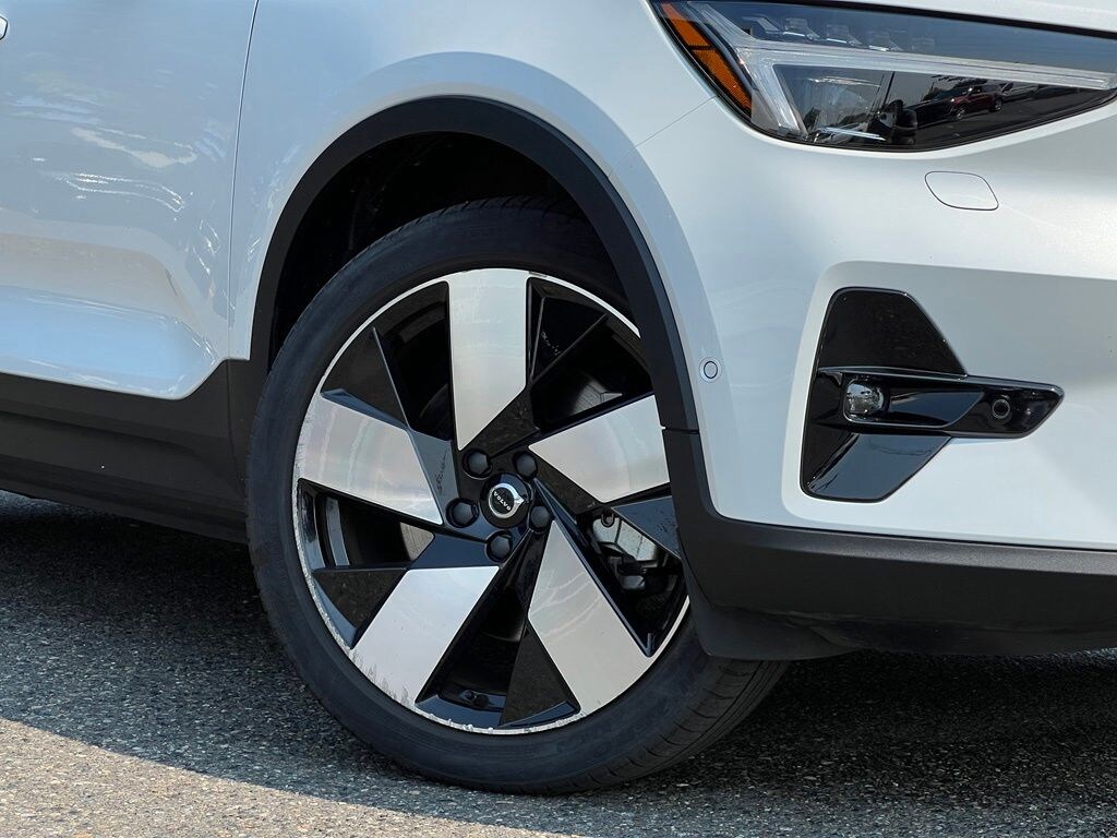 Used 2023 Volvo C40 Recharge Pure Electric Ultimate SUV