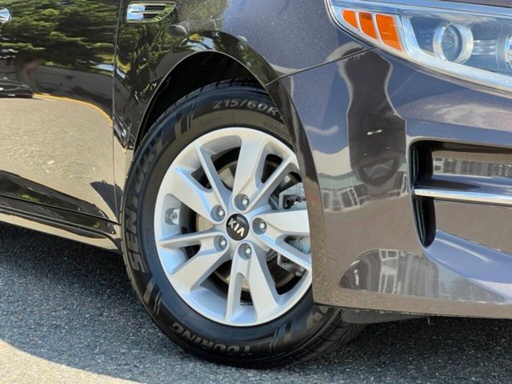 Used 2018 Kia Optima LX Sedan