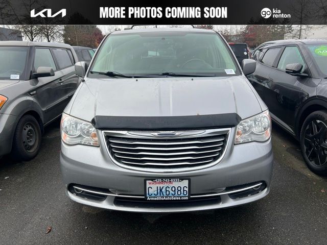 2016 Chrysler Town & Country Touring