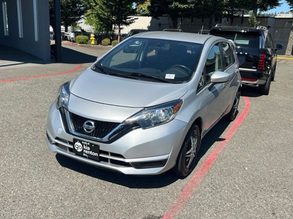 Used 2018 Nissan Versa Note SV Hatchback