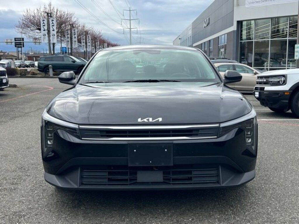Certified 2025 Kia K4 LXS Sedan