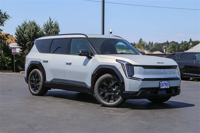 2026 Kia EV9 Land's photo