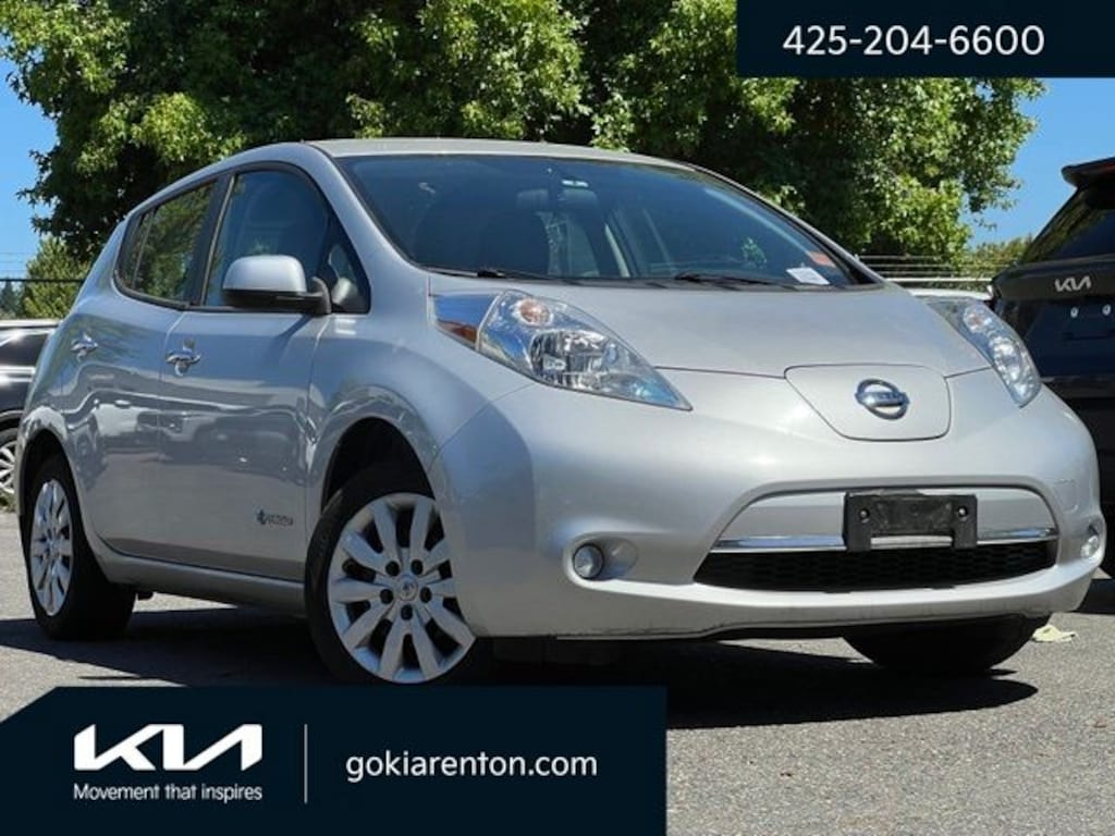 Used 2016 Nissan LEAF S Hatchback
