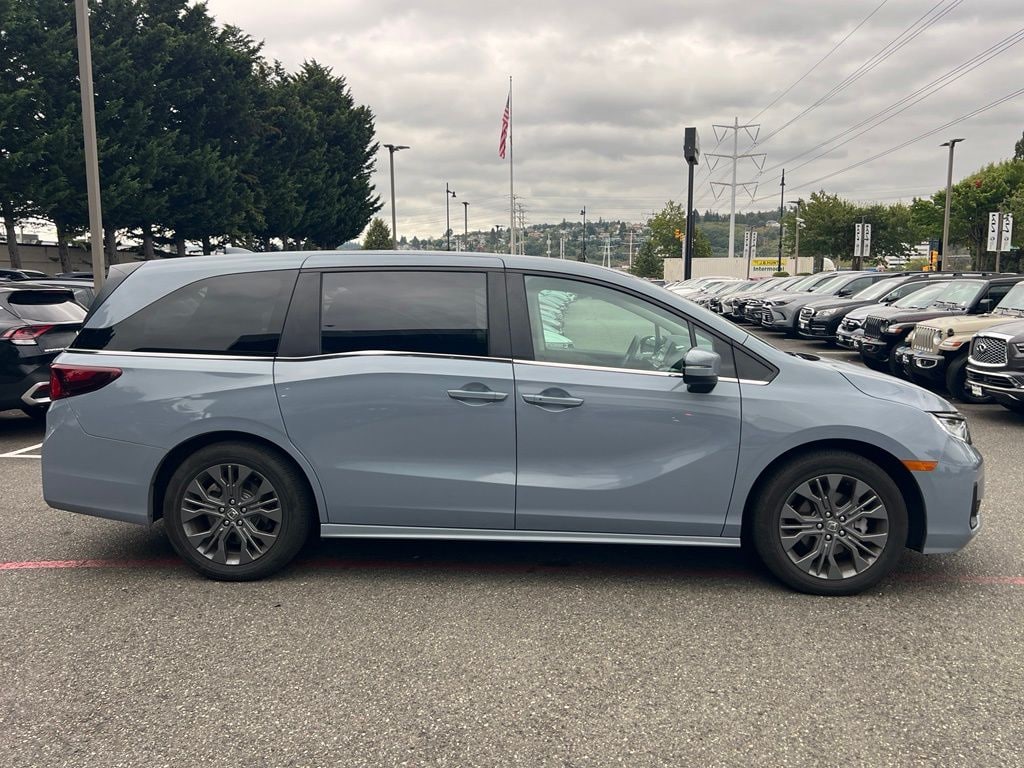 Used 2025 Honda Odyssey Touring Van