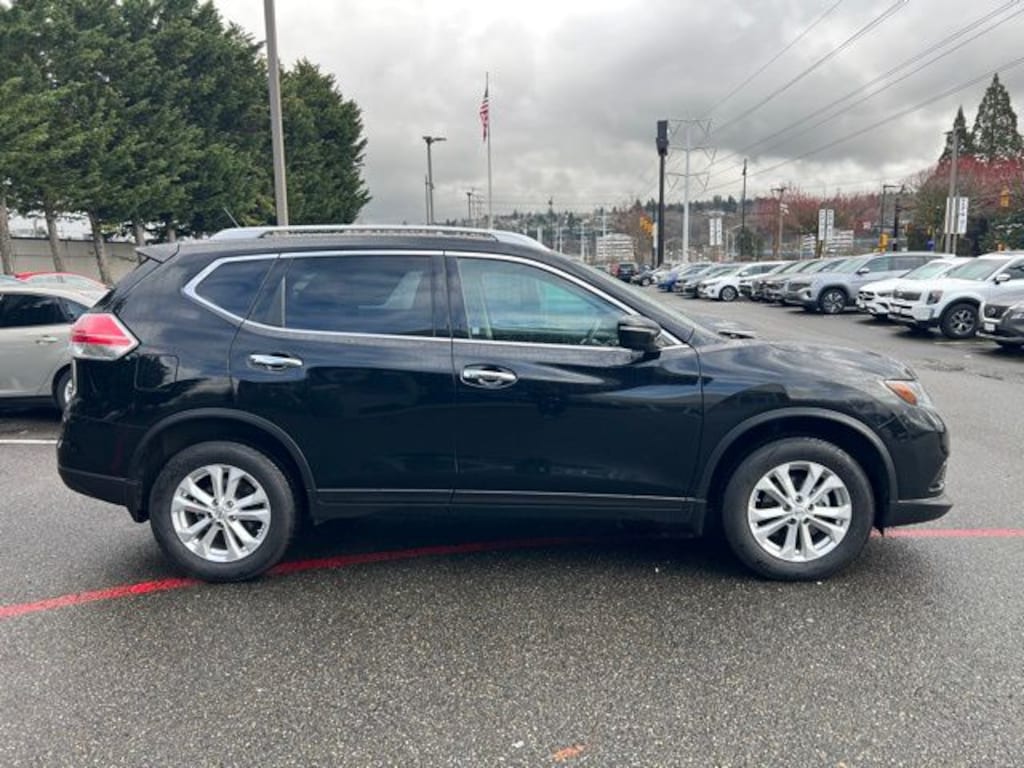 Used 2014 Nissan Rogue SV SUV