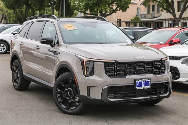 2025 Kia Sorento X-Line EX's photo
