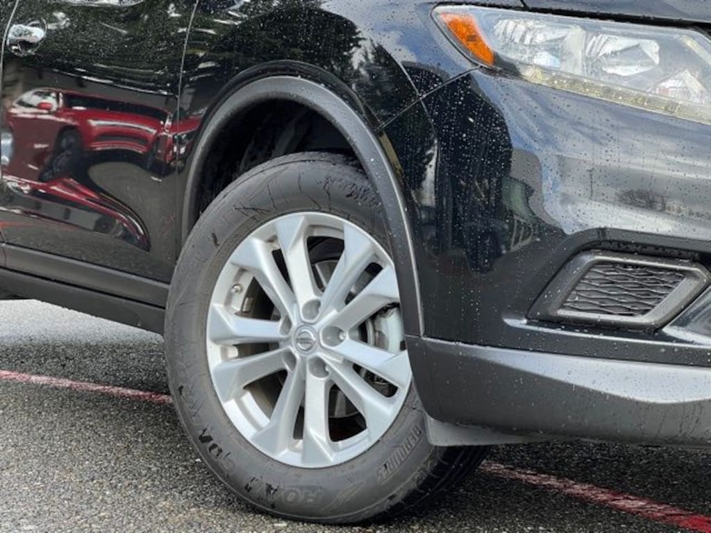 Used 2014 Nissan Rogue SV SUV