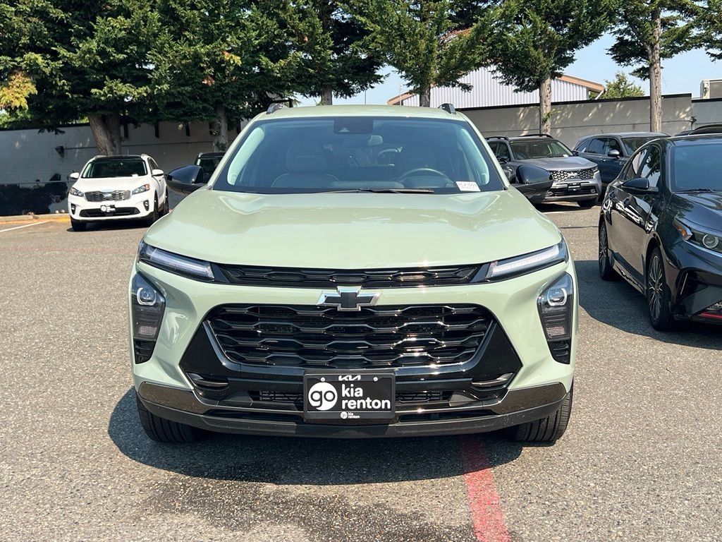 Used 2025 Chevrolet Trax Activ SUV