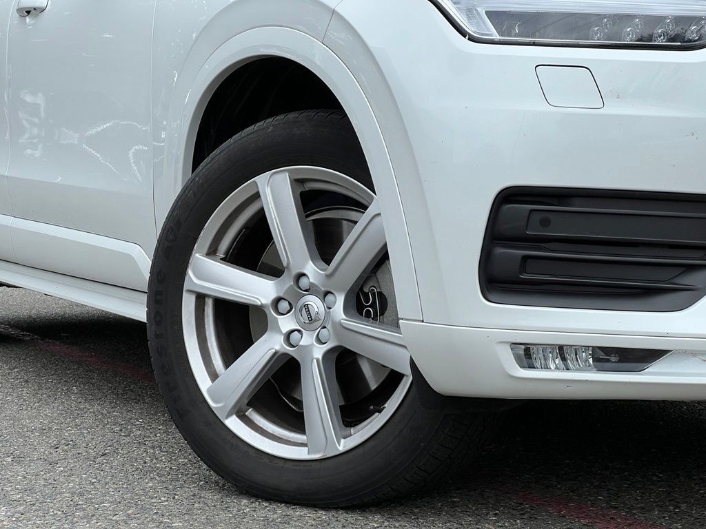 Used 2022 Volvo XC90 T5 Momentum SUV