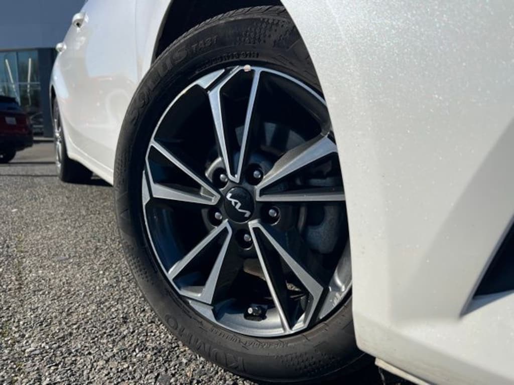 Certified 2024 Kia Forte LXS Sedan