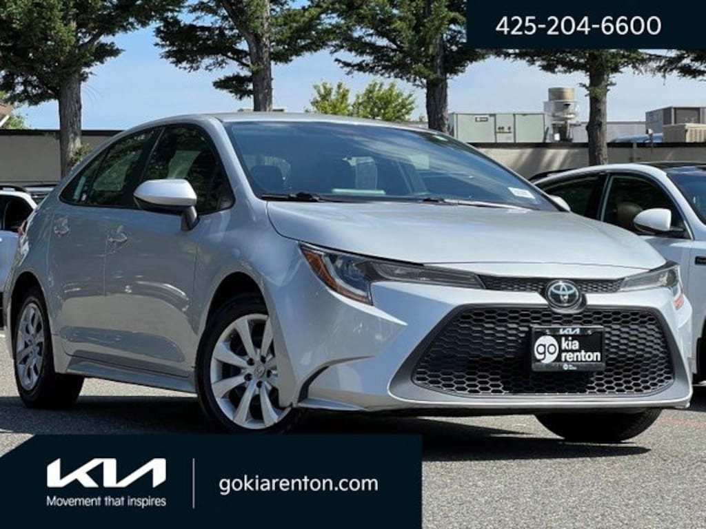 Used 2022 Toyota Corolla LE Sedan