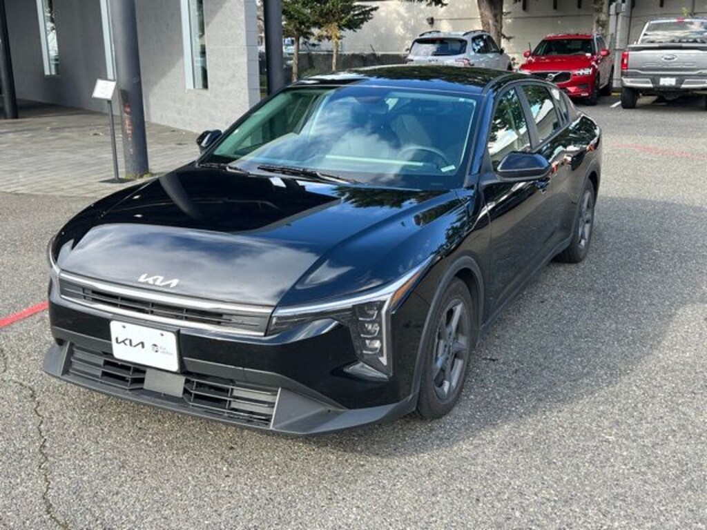 Used 2025 Kia K4 LXS Sedan