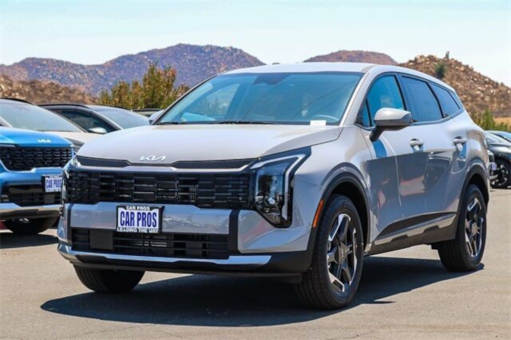 New 2026 Kia Sportage Hybrid S SUV