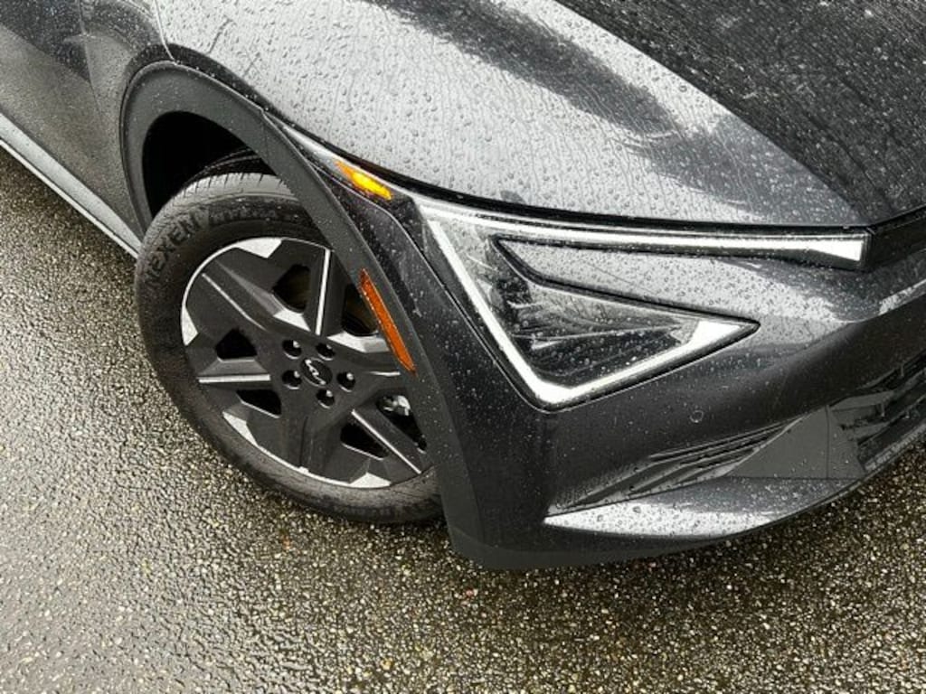 New 2025 Kia EV6 Light SUV