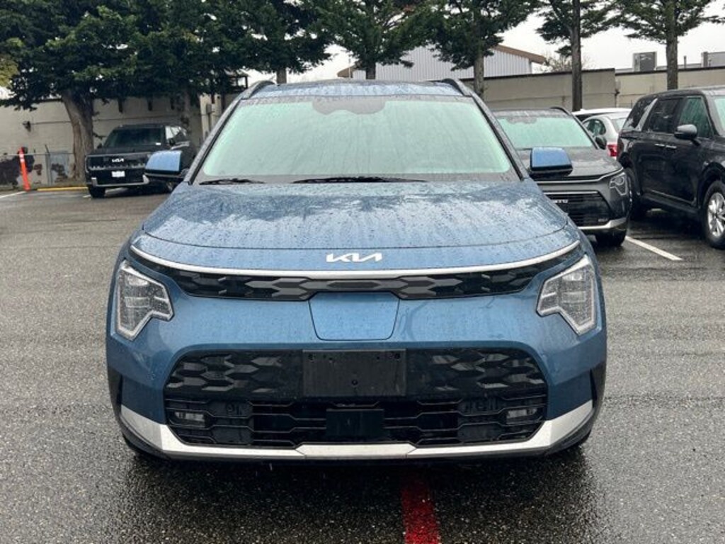 Certified 2023 Kia Niro EV Wave SUV