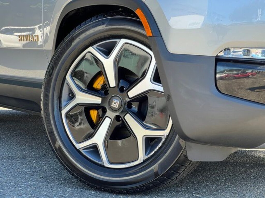 Used 2024 Rivian R1S Adventure SUV