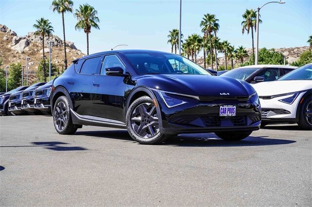 2025 Kia EV6 Light L/R's photo