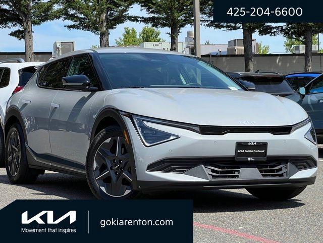 2025 Kia EV6 Light L/R's photo