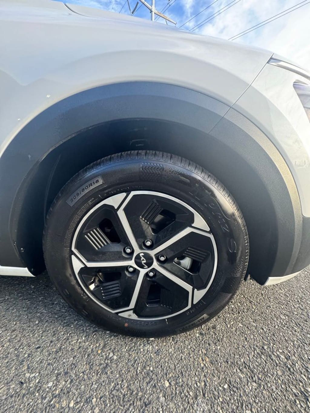 Used 2024 Kia Niro EX SUV