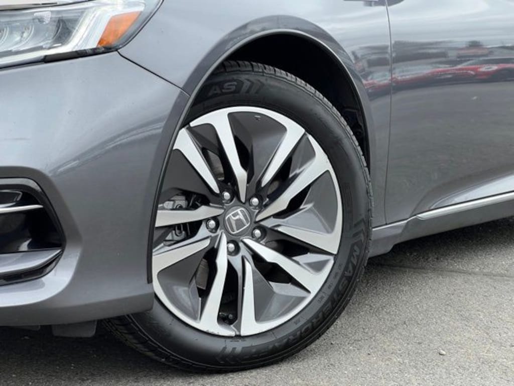 Used 2020 Honda Accord Hybrid Touring Sedan