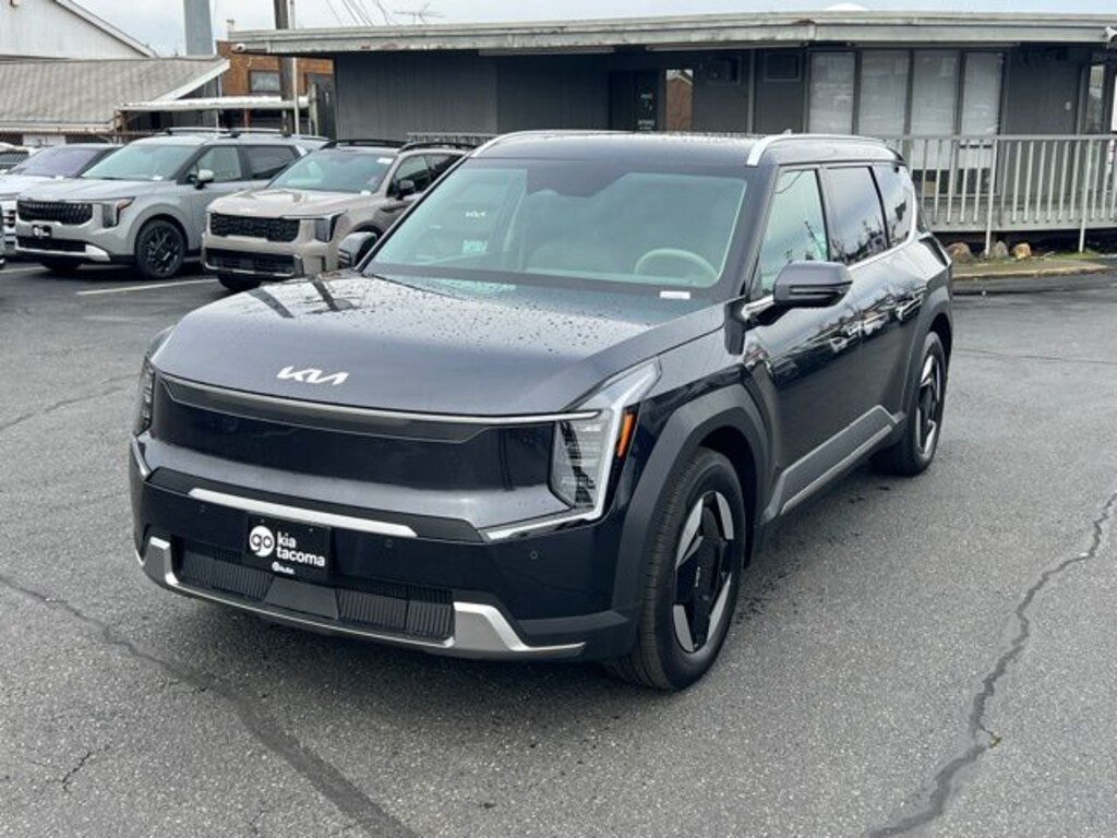 Used 2025 Kia EV9 Wind SUV