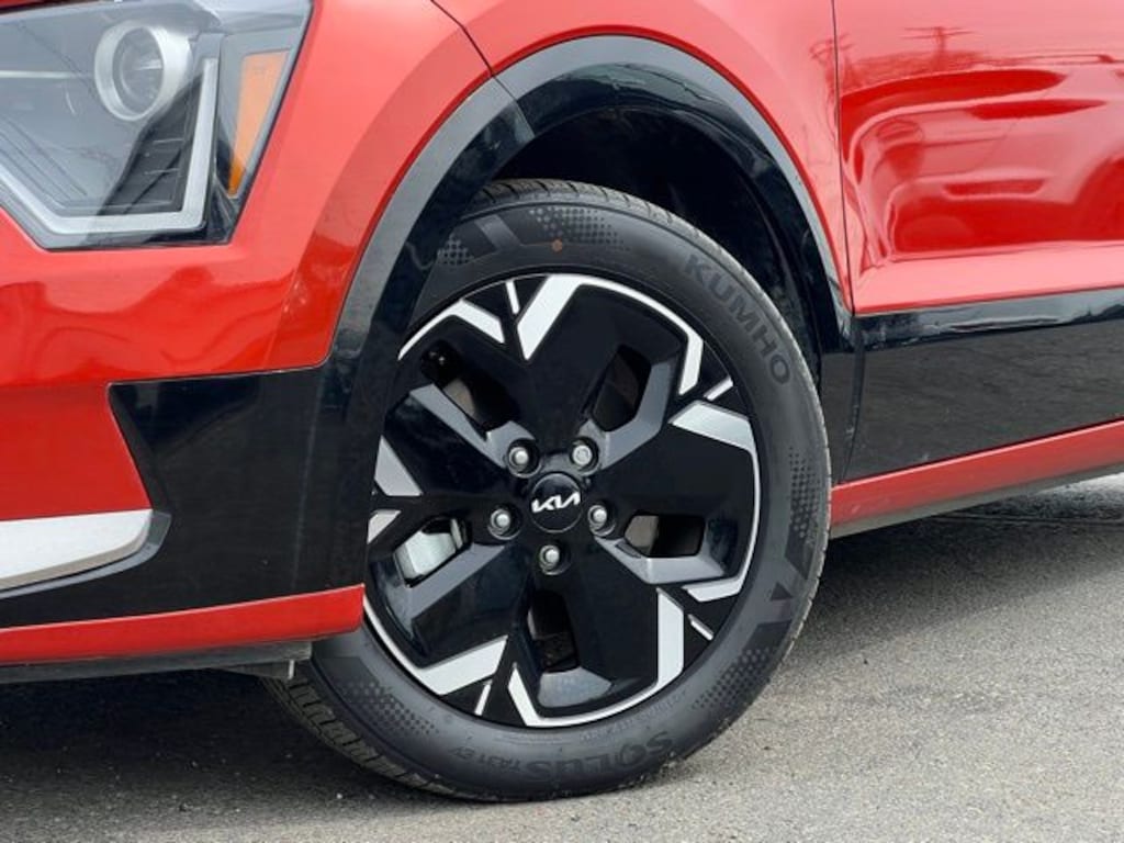Certified 2023 Kia Niro EV Wind SUV