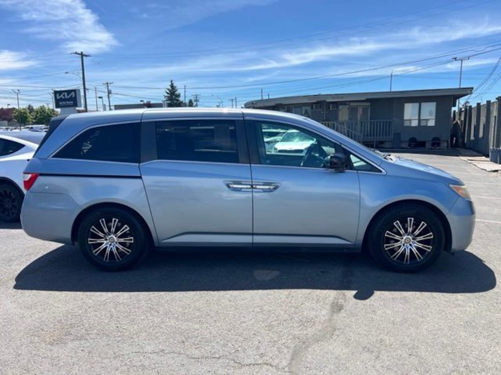 Used 2011 Honda Odyssey EX-L Van