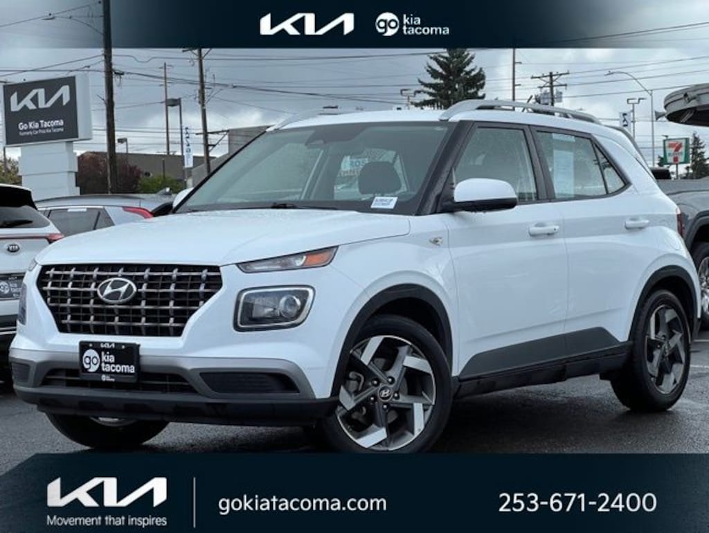 Used 2025 Hyundai Venue SEL SUV