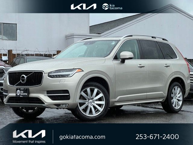 2016 Volvo XC90 T6 AWD Momentum's photo