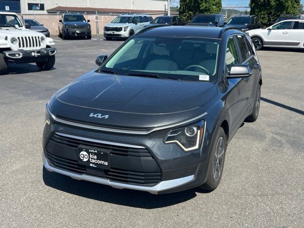 Certified 2024 Kia Niro EX SUV