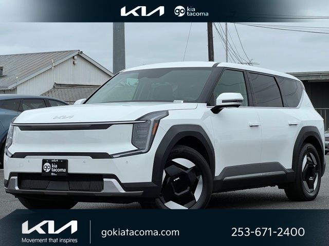2024 Kia EV9 Light's photo