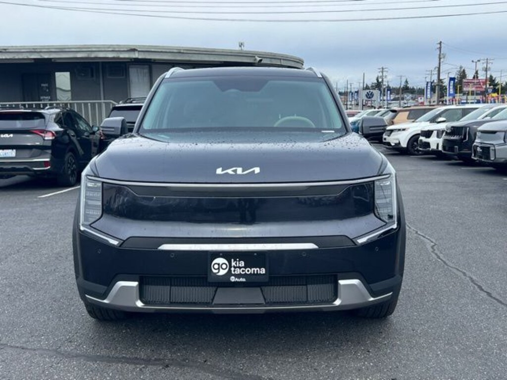Used 2025 Kia EV9 Wind SUV