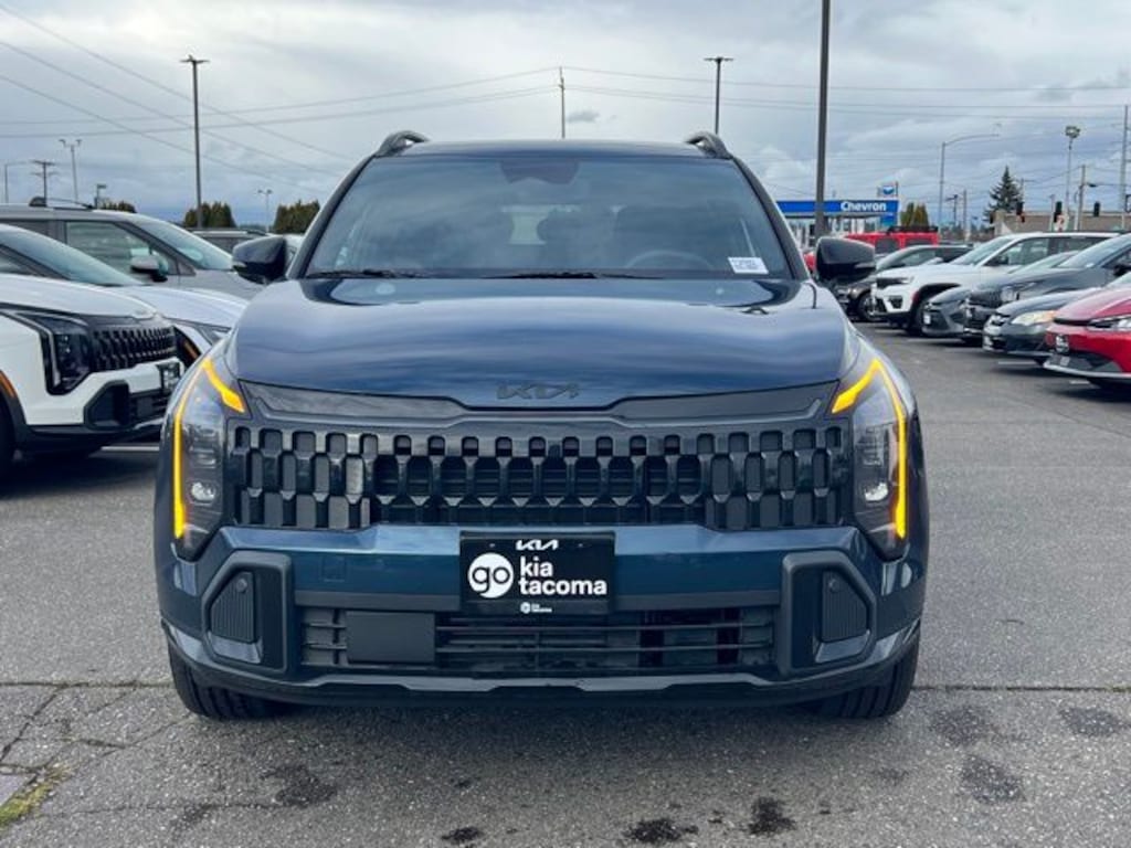 New 2026 Kia Sportage Plug-In Hybrid X-Line SUV