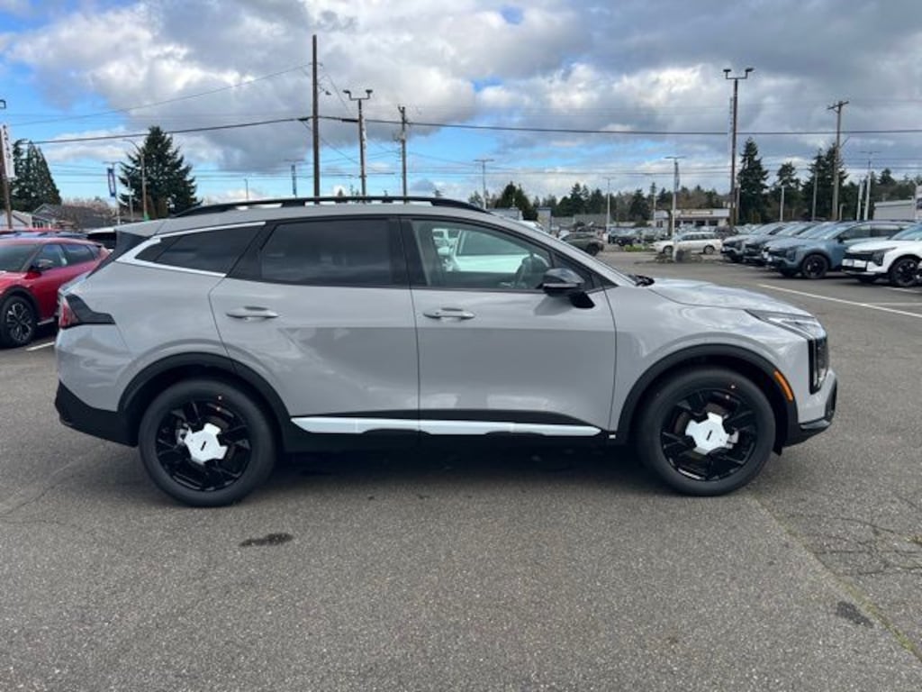 New 2026 Kia Sportage Hybrid X-Line SUV