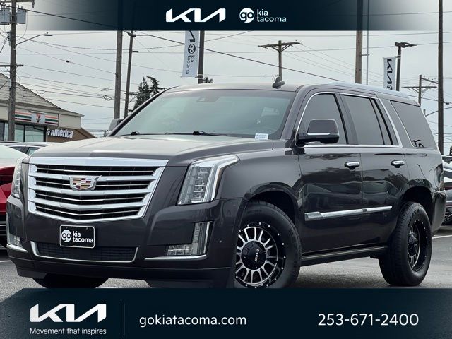 2017 Cadillac Escalade AWD Platinum's photo