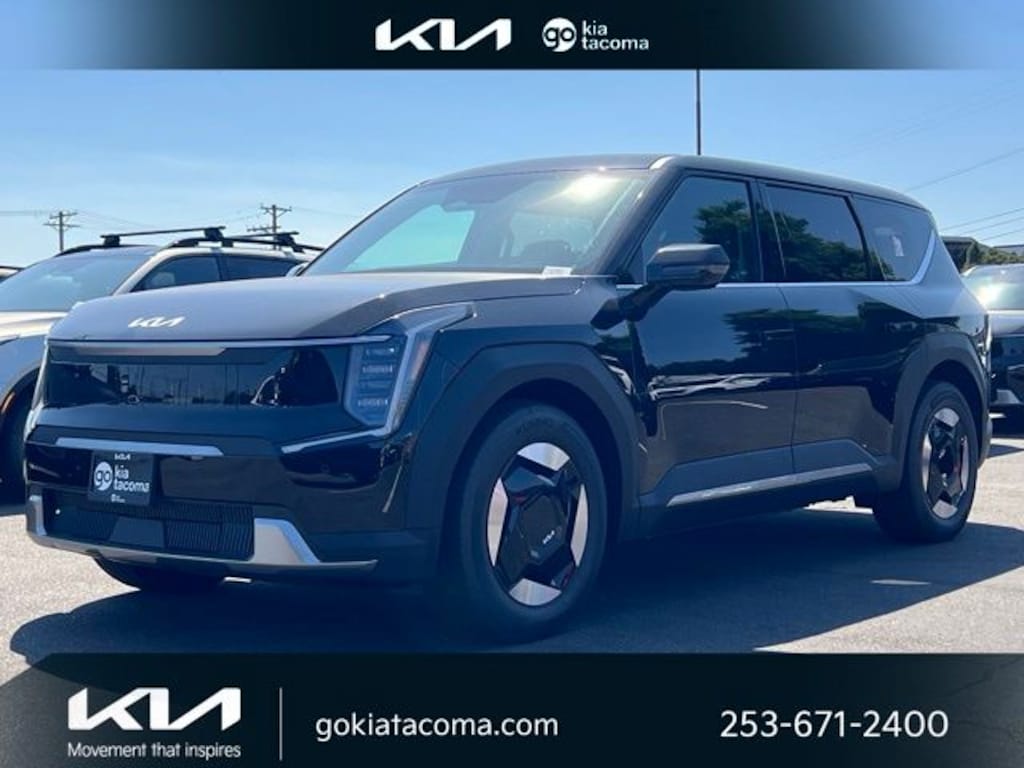 New 2026 Kia EV9 Light Long Range SUV