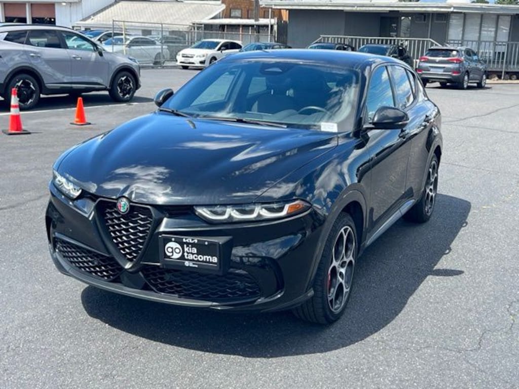 Used 2024 Alfa Romeo Tonale Veloce SUV