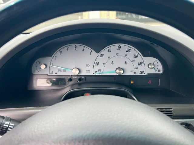 2002 Ford Thunderbird Deluxe - Photo 14