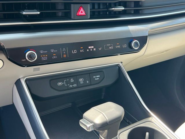2026 Kia Carnival SX - Photo 21