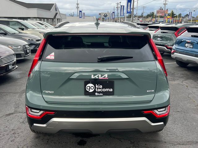 2025 Kia Niro SX Touring - Photo 8
