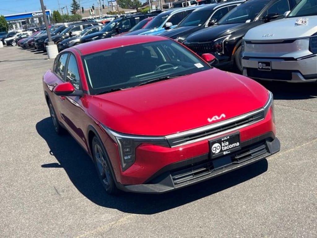 New 2026 Kia K4 LXS Sedan