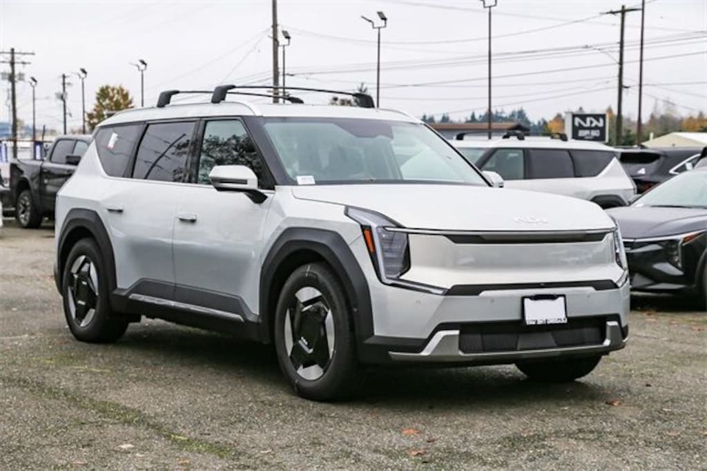 New 2026 Kia EV9 Wind SUV