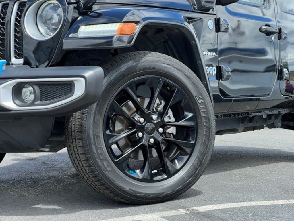 Used 2023 Jeep Wrangler 4xe Sahara SUV
