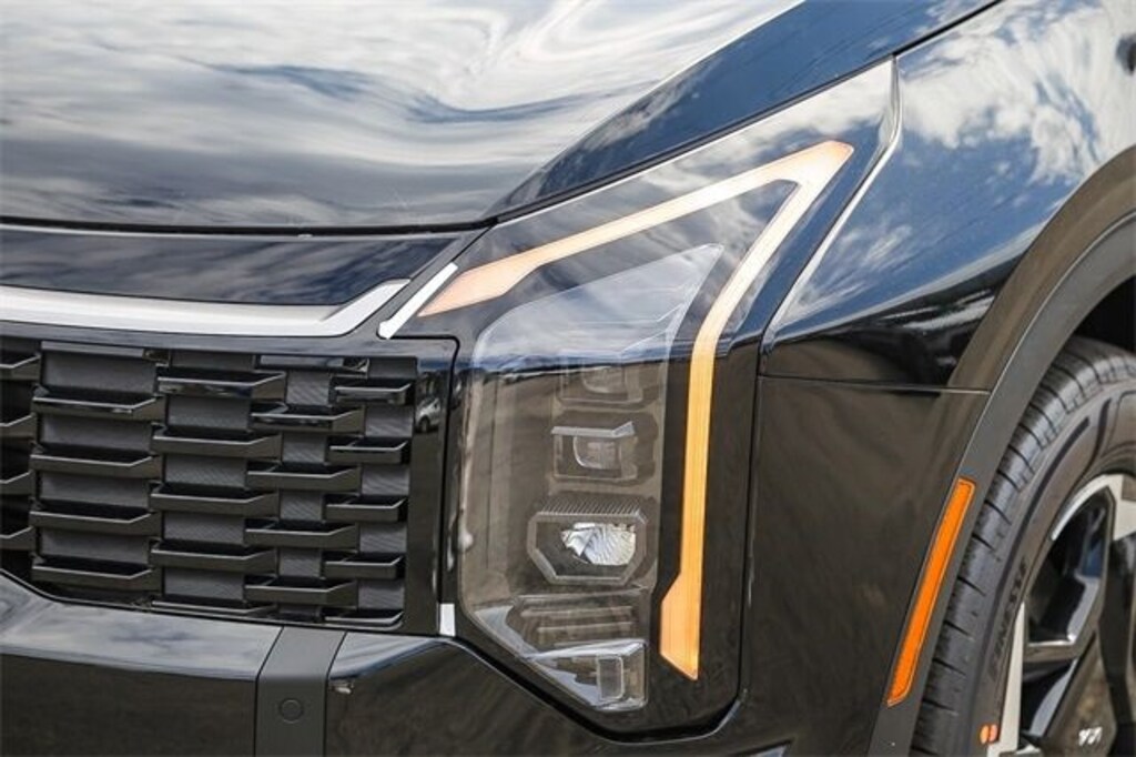 New 2026 Kia Sportage Hybrid EX SUV